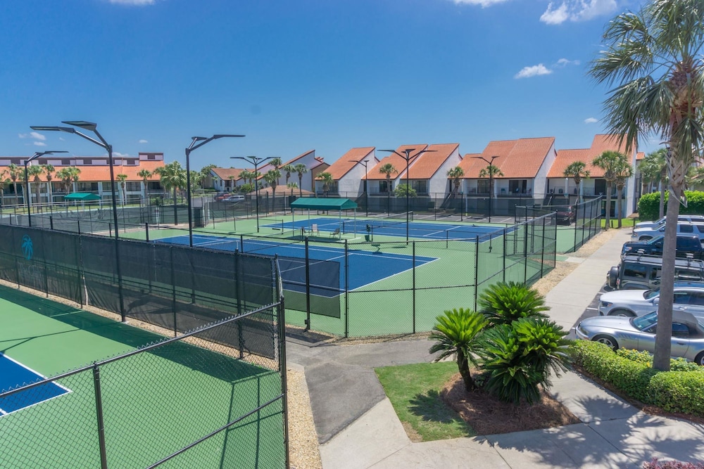 Edgewater Beach & Golf Resort by Panhandle Getaways