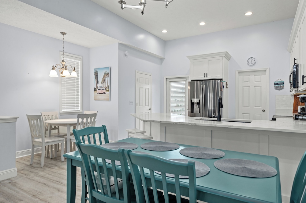 Sago by the Sea: 2-bed, 2.5-bath Retreat Steps From the Beach, Sleeps 7!