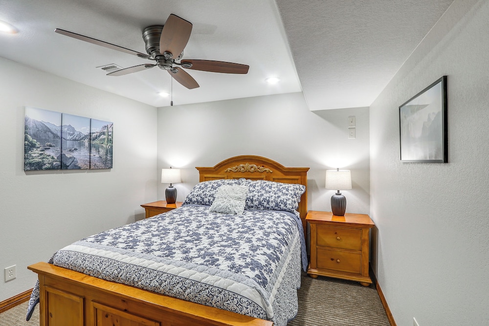2 Mi to Main Street: Family Home in Winfield!