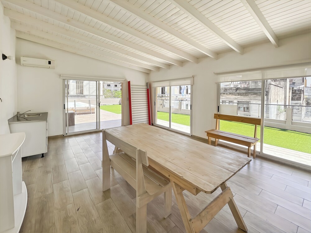 Modern Studio With Amenities in the Heart of the City U4