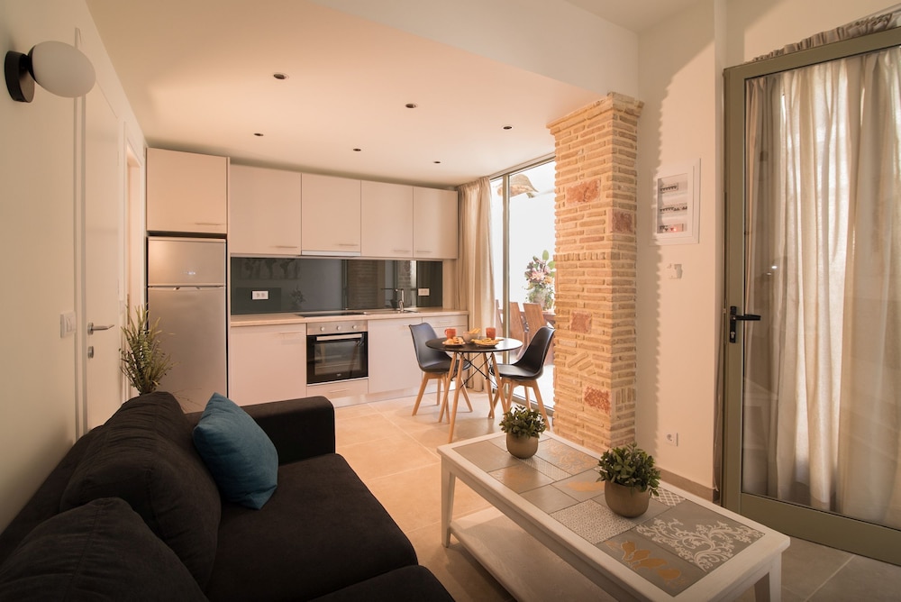 Lodge Apartments