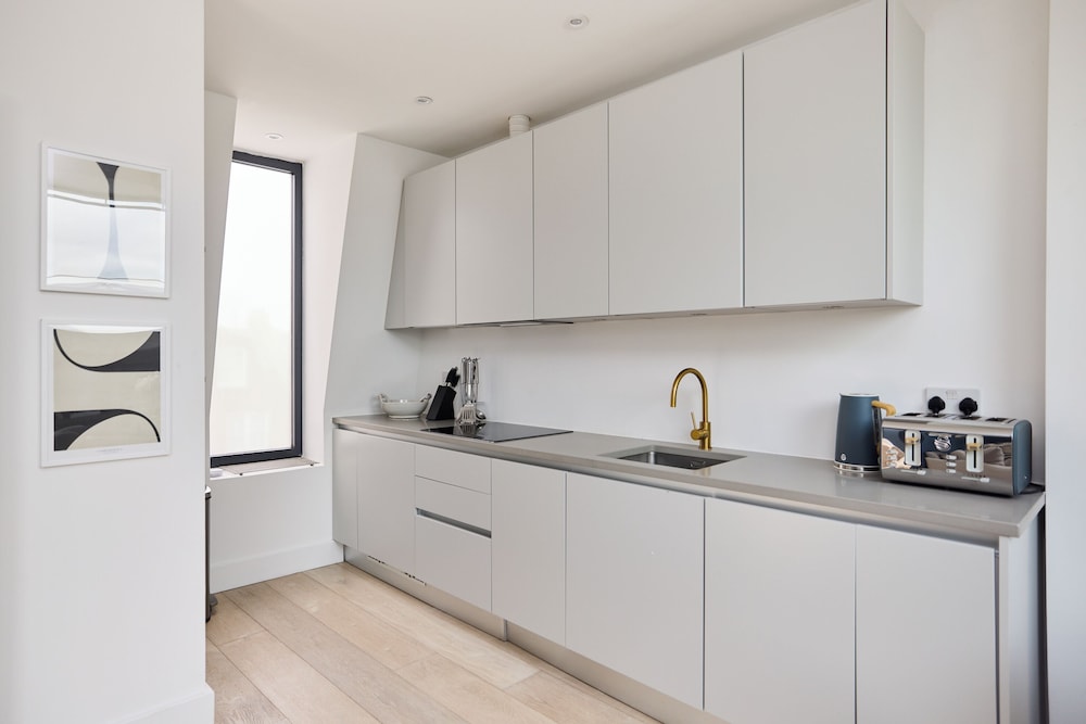 The Skylight One-Bed at Elspeth Road