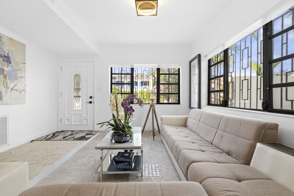 Little Havana Retreat