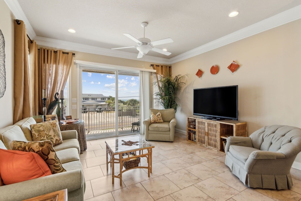 1943 S Fletcher 3 Bedroom Townhouse