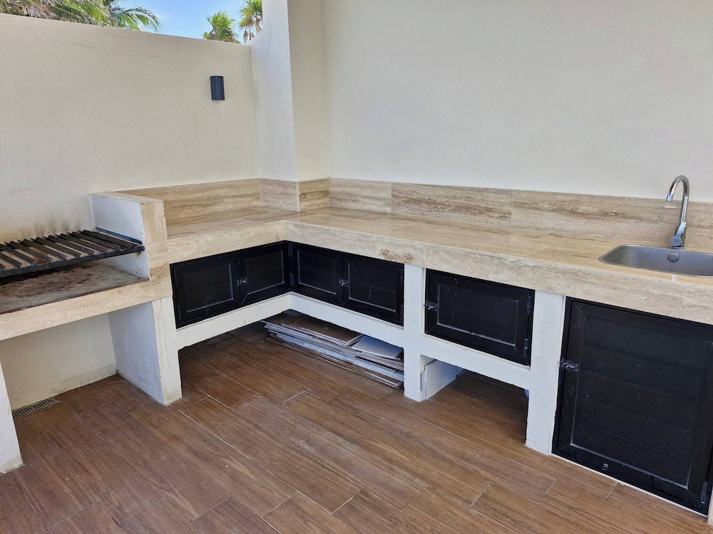 Cozy 1B & 1B Apartment Puerto Morelos With Private Beach