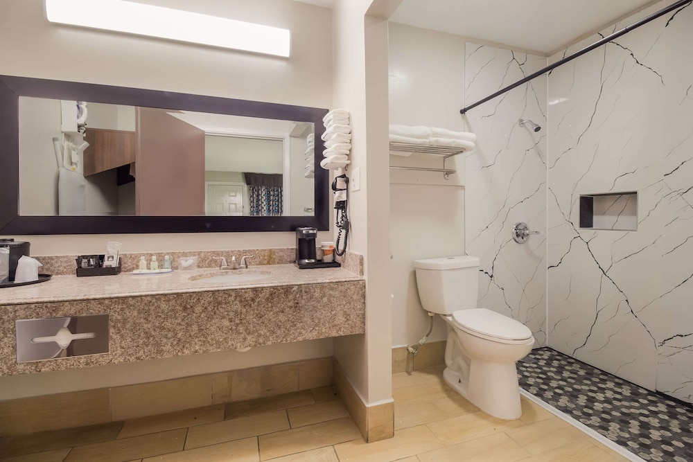 Quality Inn Madisonville