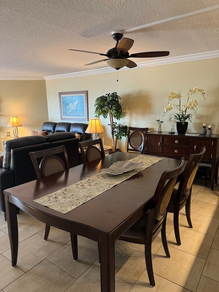 Beach Cottage 1212 in Indian Shores