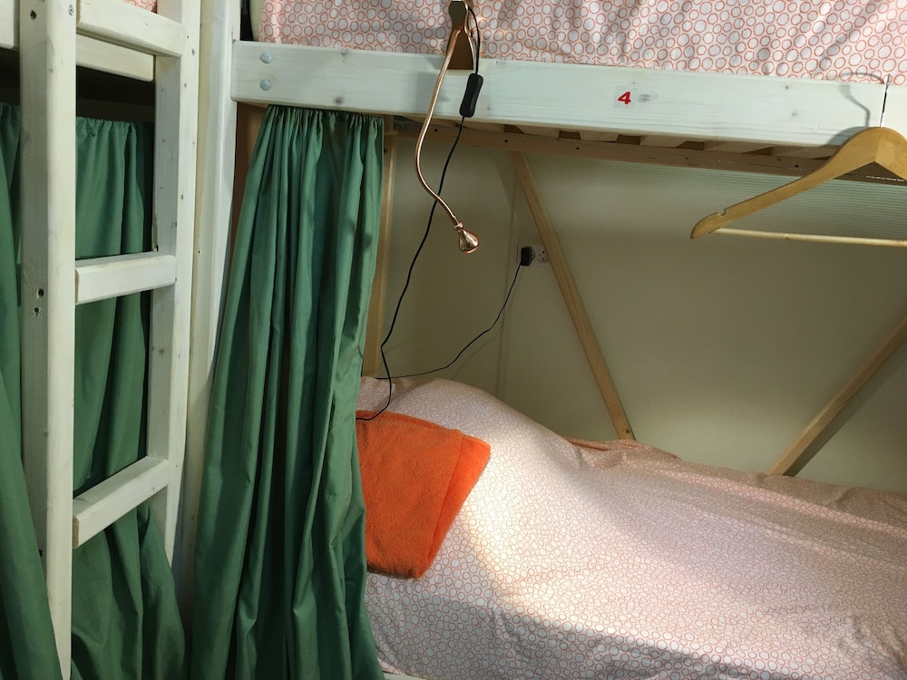 Hostel ParaTapok