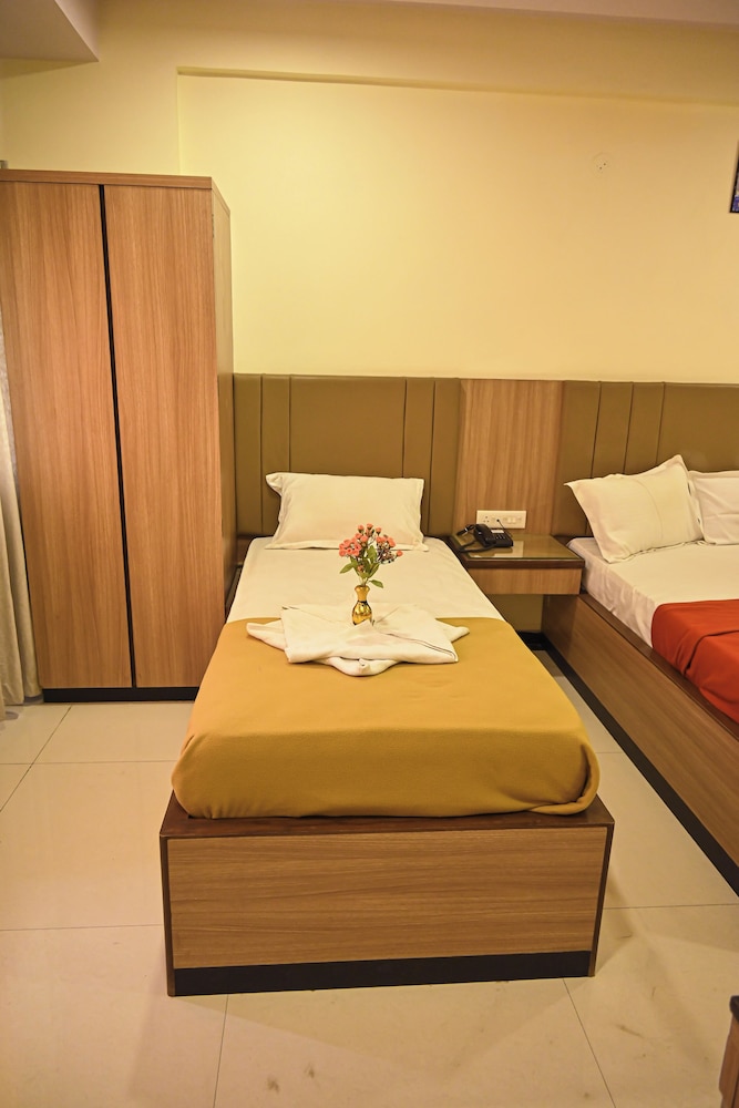 Pritam Park Hotel