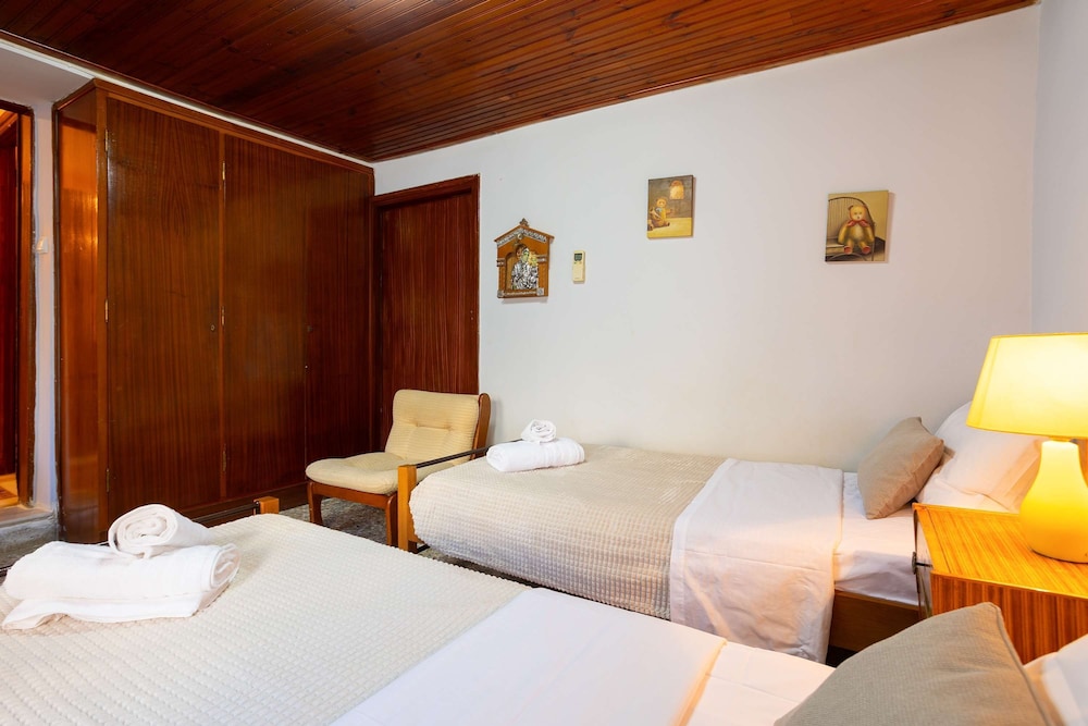 Pylos Sunset Retreat With Panoramic Sea Views