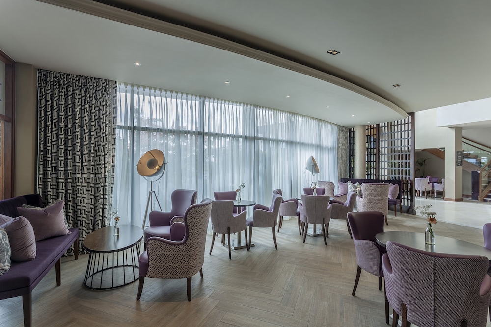Athlone Vacations - Athlone Springs Hotel - Property Image 2
