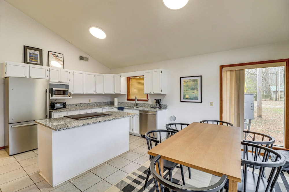 Premier Trout Fishing: Scenic White River Cabin