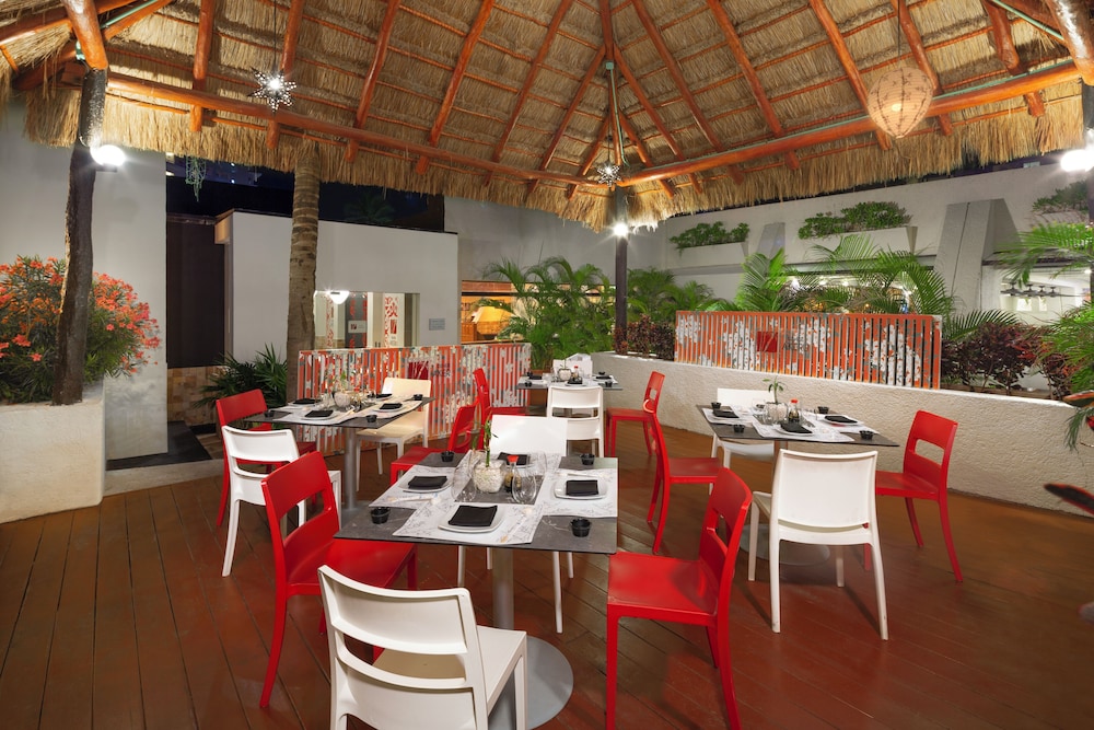 The Grand Oasis Cancun - All Inclusive