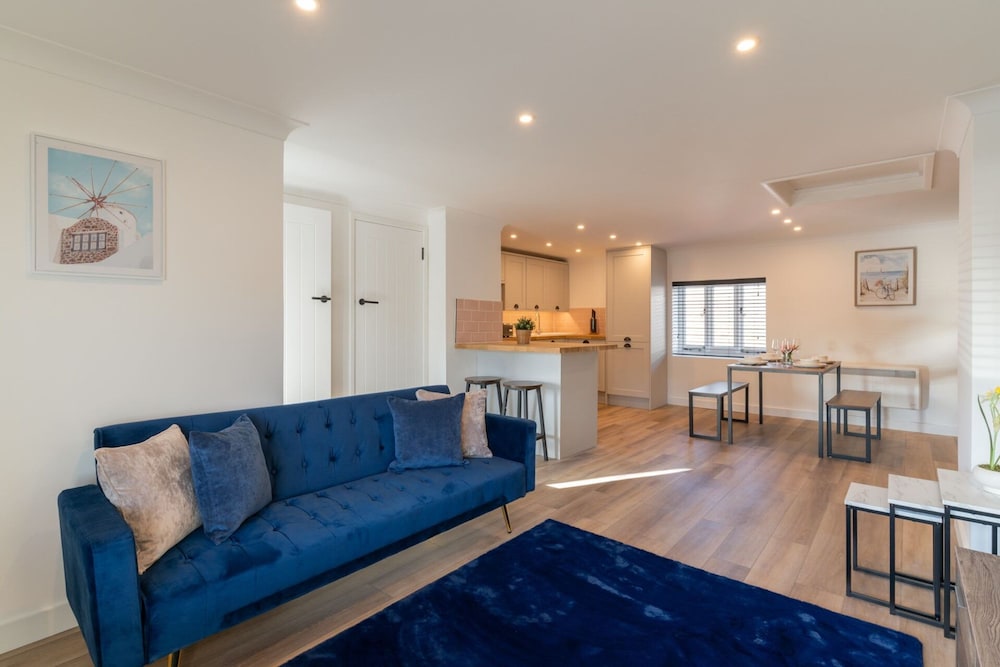 Host Stay Grand Parade