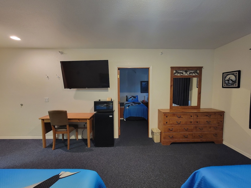 Eagle Bay Inn