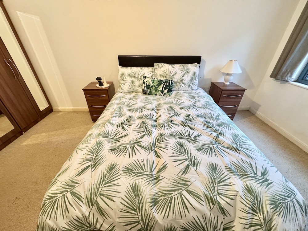 Sea Breeze Retreat in Swansea