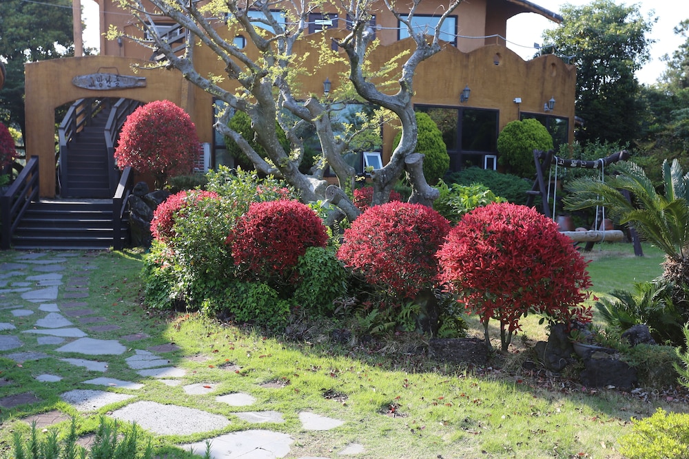 Gomangnan Dol Pension
