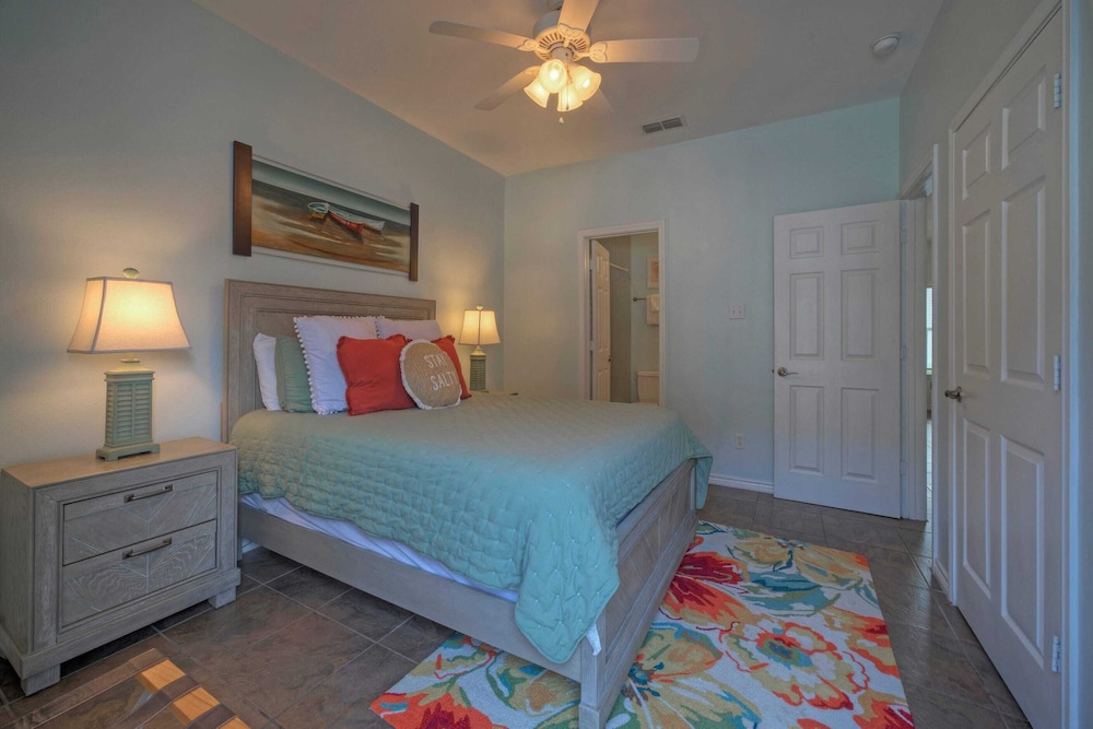 9 Costa Bahia Condos Sleeps 48 + Pool Minutes to the Beach