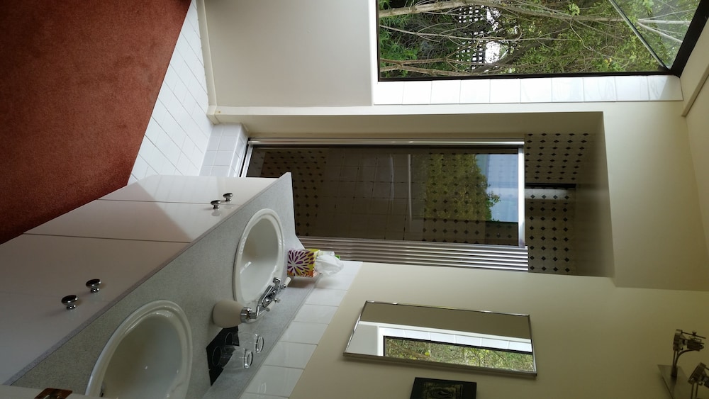 Oamaru House Bed and Breakfast