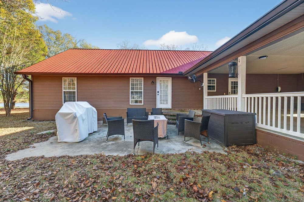 Healing Adventures Wellness Retreat 3 Bedroom Home