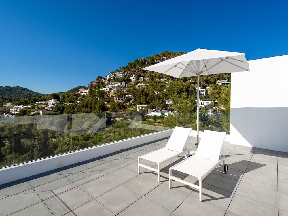Charming Villa in Delightful Gateway