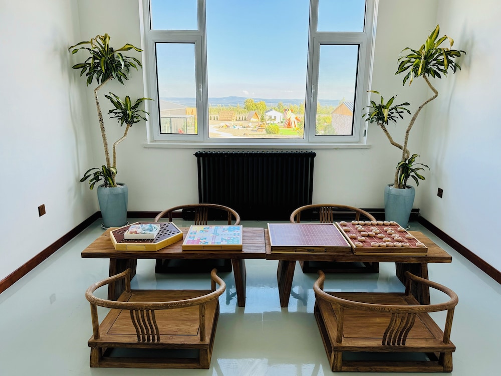 QING Luxury Campground Hotel
