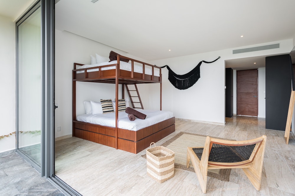 Mistiq Temple Luxury Apartments view 2