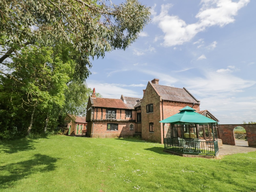 Rowlands House