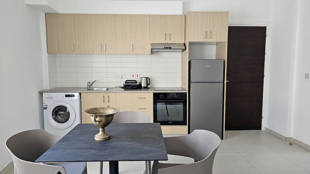 Phaedrus Living Ledras Residences 203