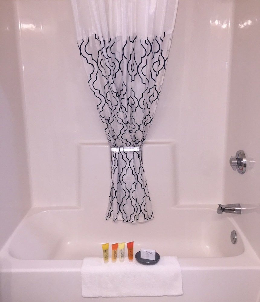 Amerivu Inn And Suites New Richmond
