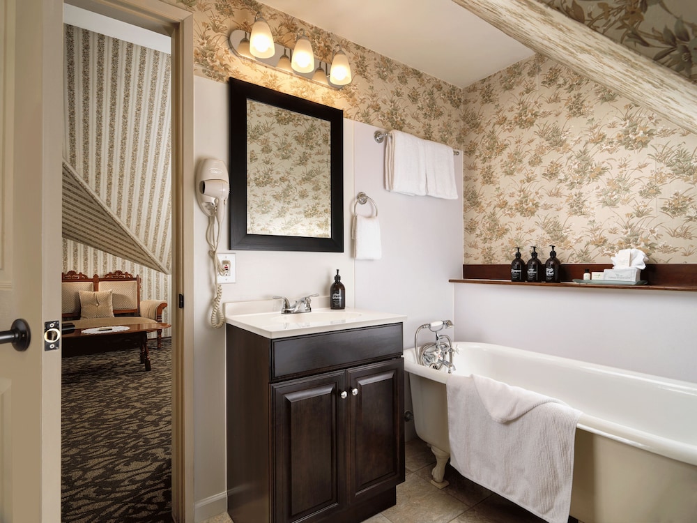 Pendray Inn and Tea House 38
