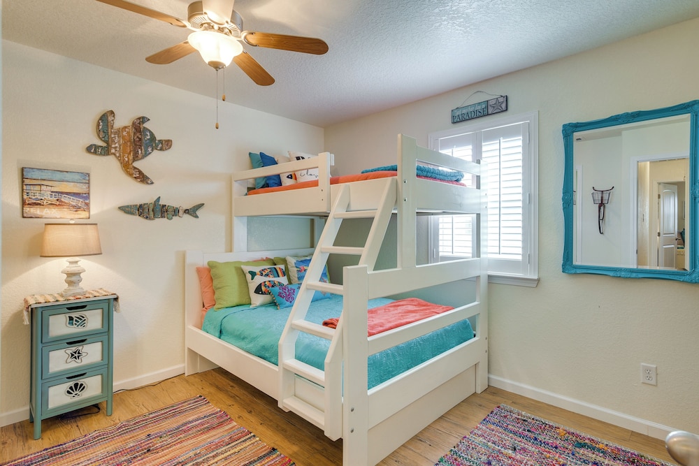 Walk to Shore: Surfside Beach Home w/ Bay Views