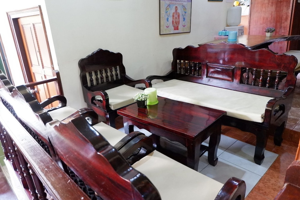 Harmony House - Hostel