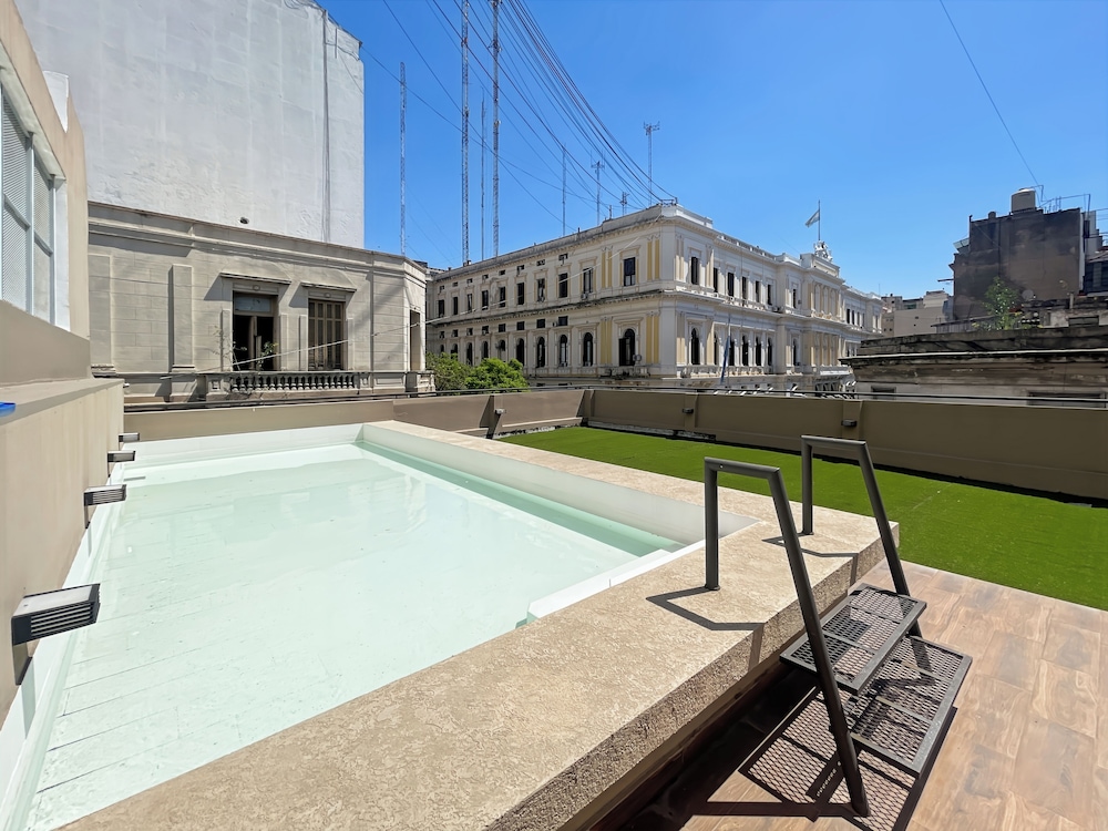 Modern Studio With Amenities in the Heart of the City U4