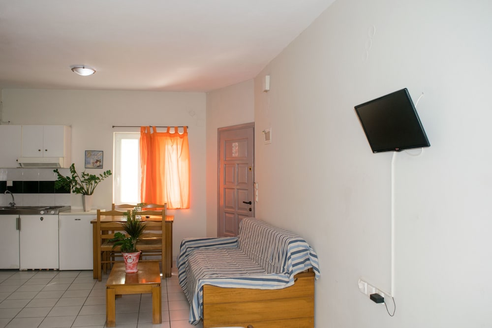 Greta Apartments