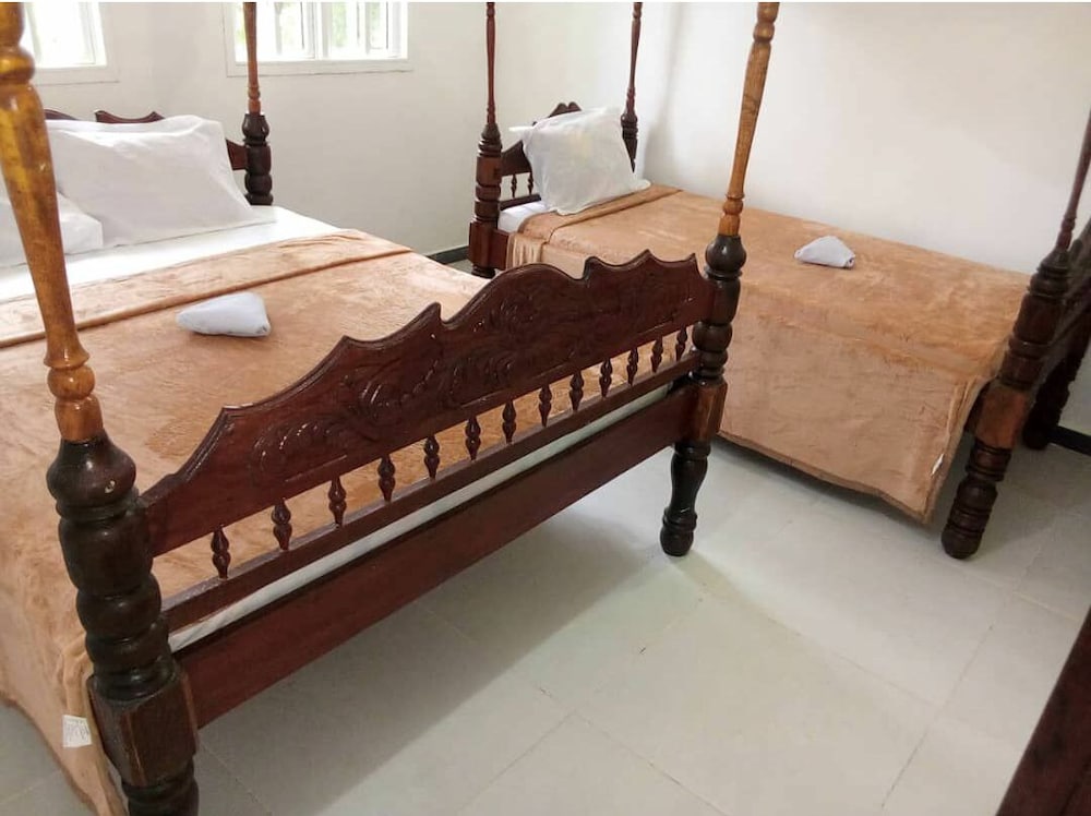 Sharook Lodge - Hostel view 3