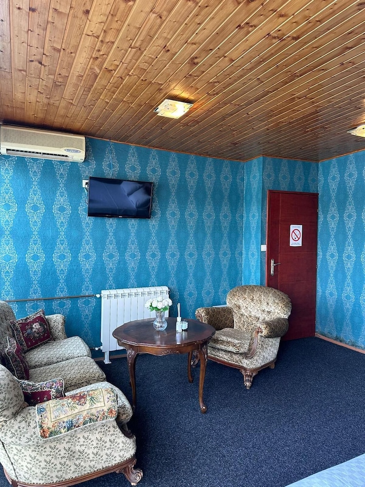 Odelia hostel