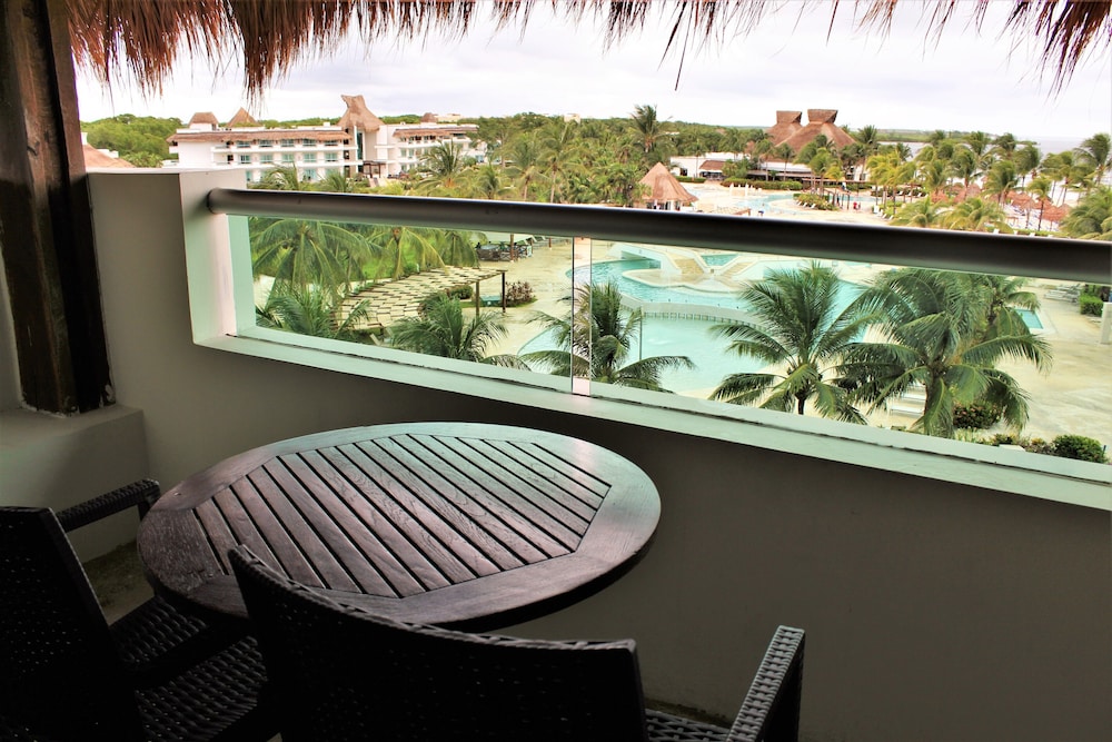 BlueBay Grand Esmeralda All Inclusive - Property Image 45