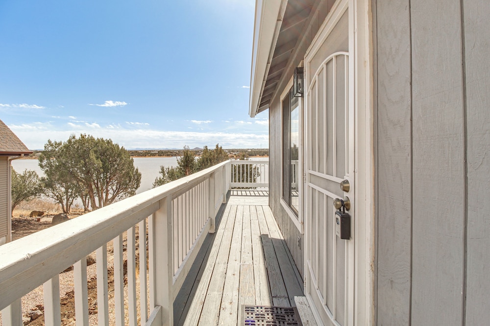 Firelit Nights By the Lake: Cozy Show Low Retreat