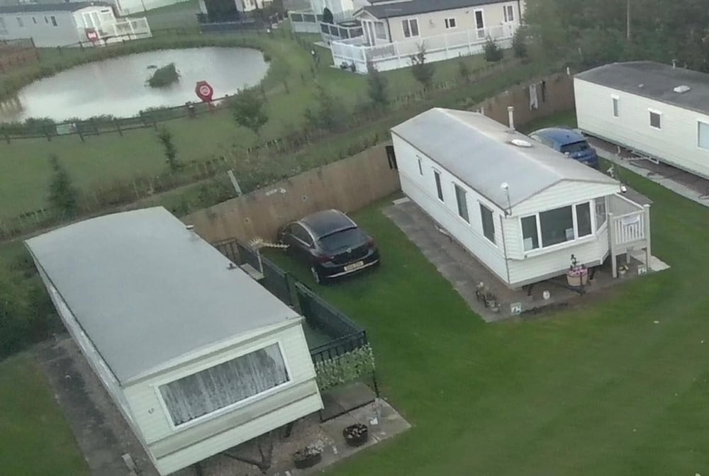 Seaside Getaways - Happy Days Chapel st Leonards
