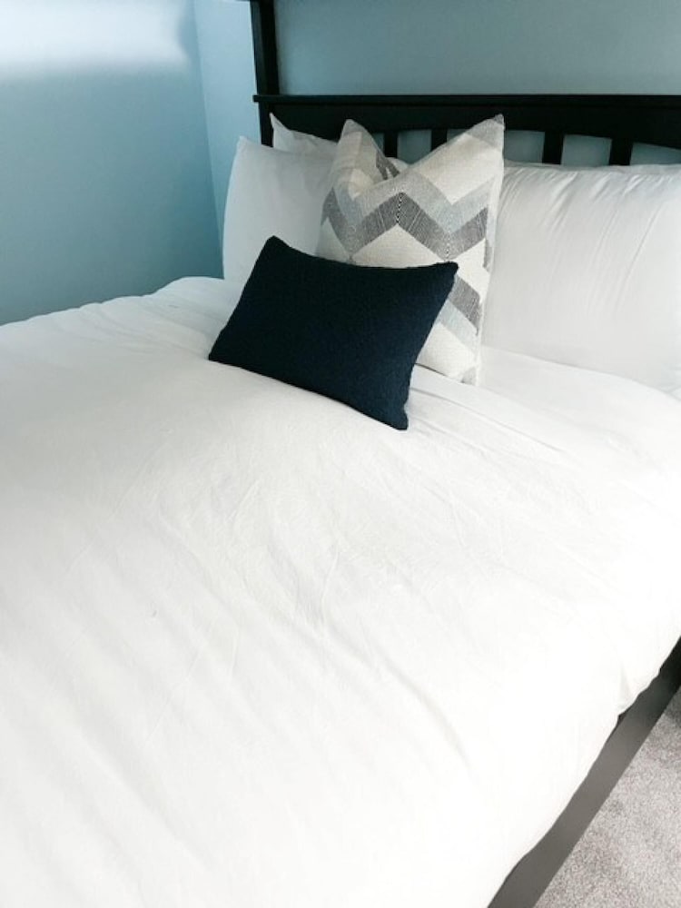 Beachfront Lakeview Condo at Barona
