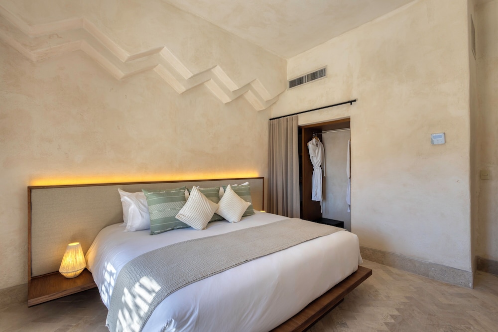 Casa Nima by Lumina