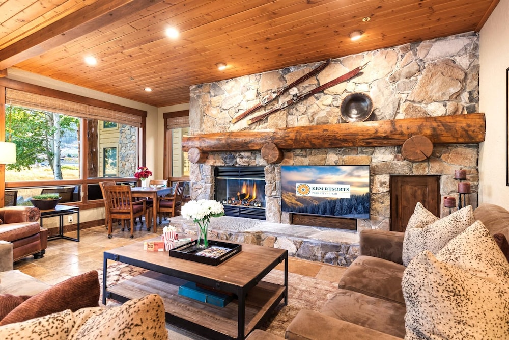 Deer Valley Bct-501 Hot Tub KBM Resorts