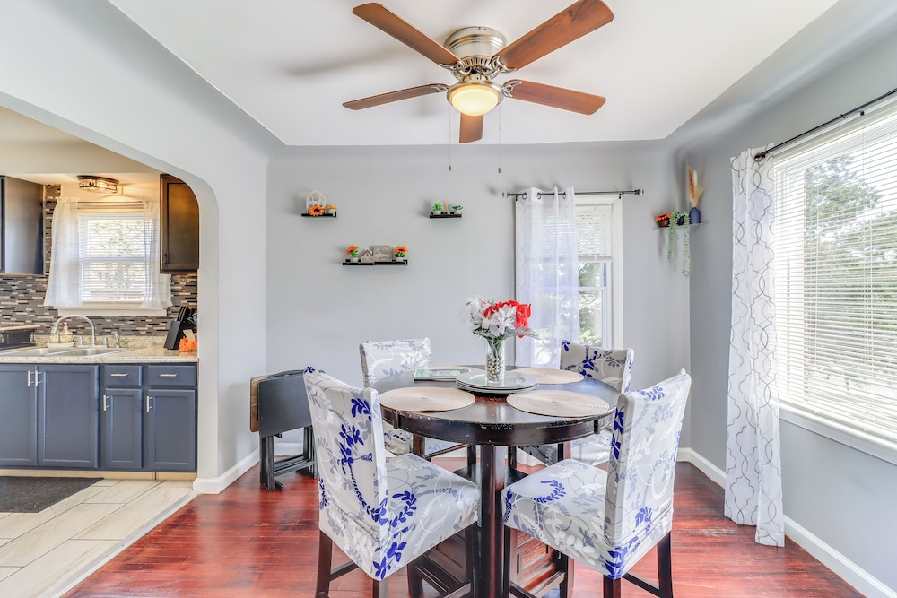 Peaceful Detroit Home w/ Yard: 10 Mi to Downtown!