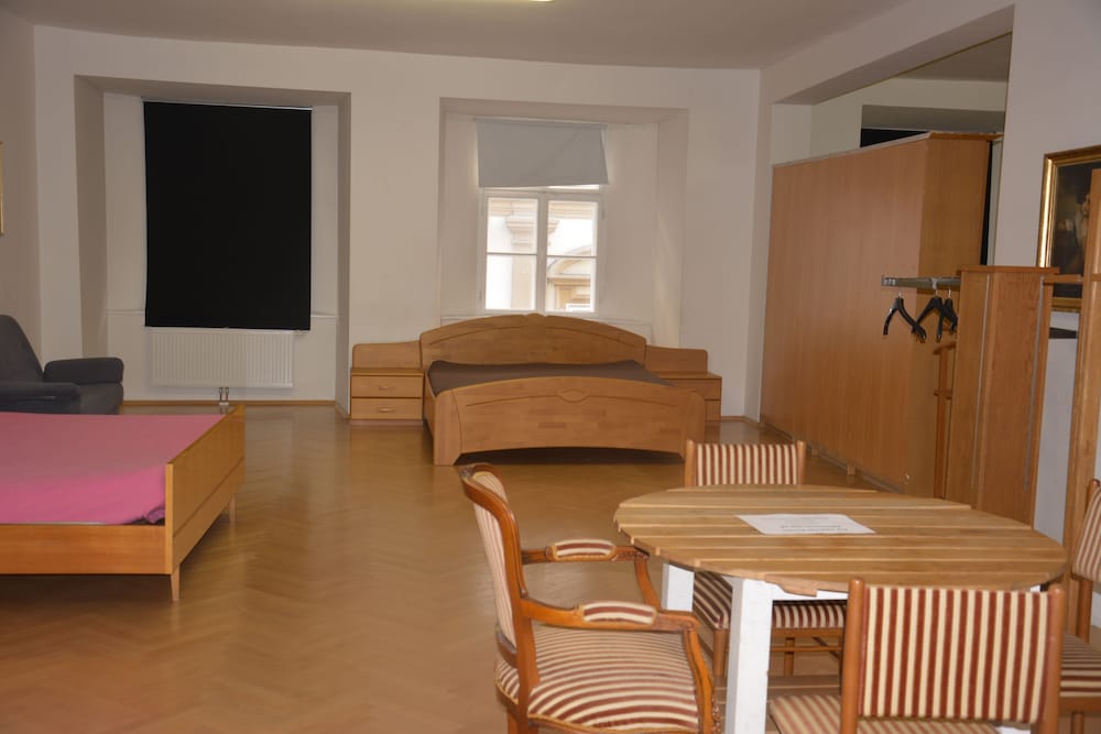Hans-Sachs-Gasse 10