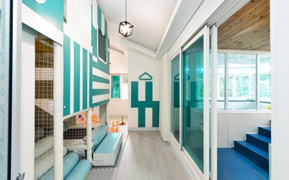 Gapyeong Shinbi Kids Pool Villa