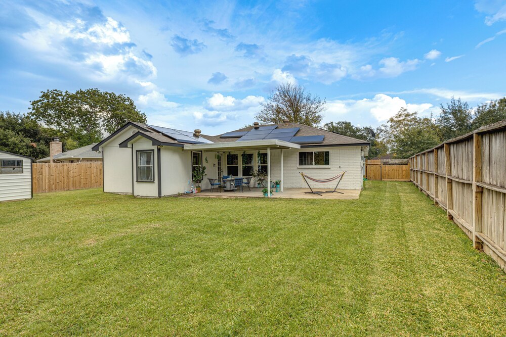 Families Welcome! Recently Renovated Home in Katy