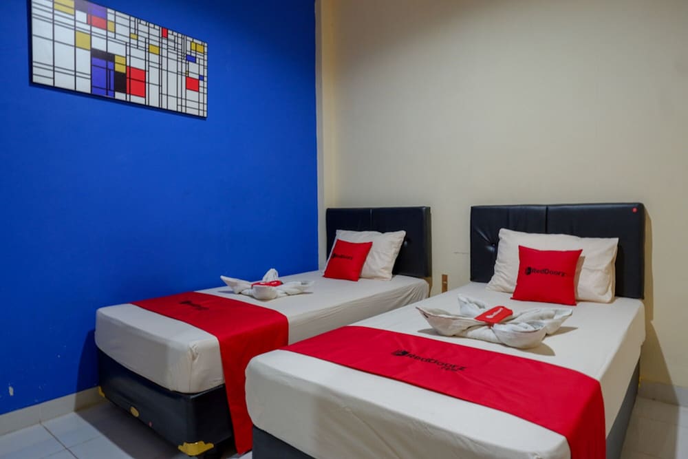Urbanview Hotel Double Tree Purwokerto view 5