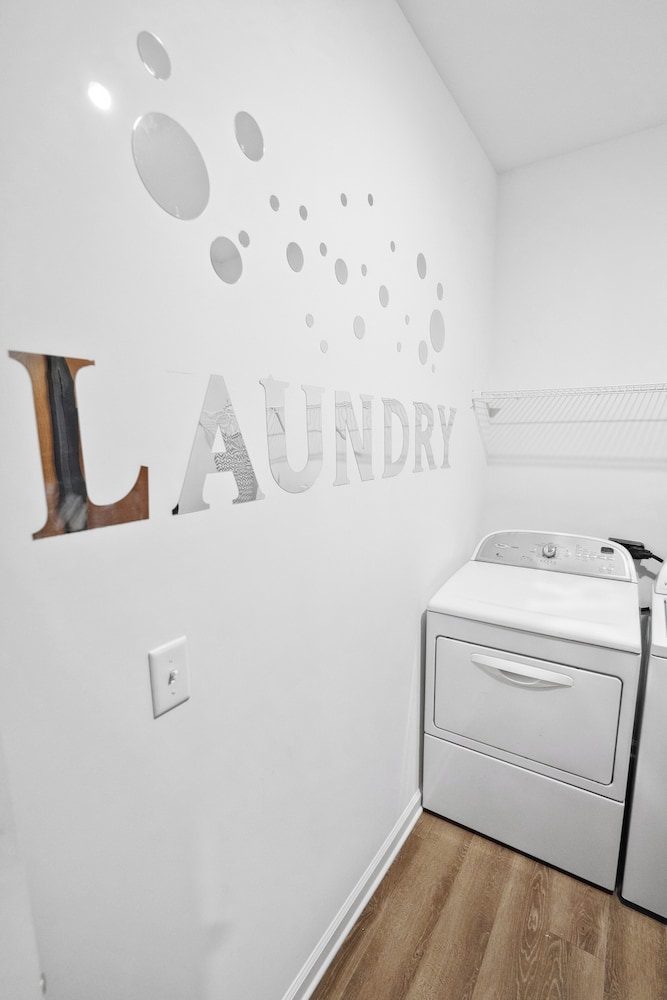 Luxurious Apartments - Pool Gym Bikes