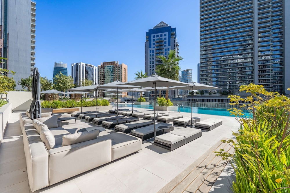 3 Bedroom Apartment in Sterling West With Full Burj Khalifa Views
